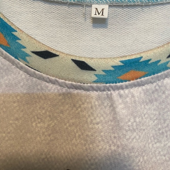 🌵🌵 Southwestern Long Sleeve Top Size Medium - Picture 3 of 4